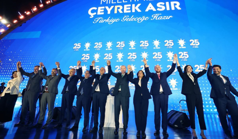 akparti25-ömerkarakas79